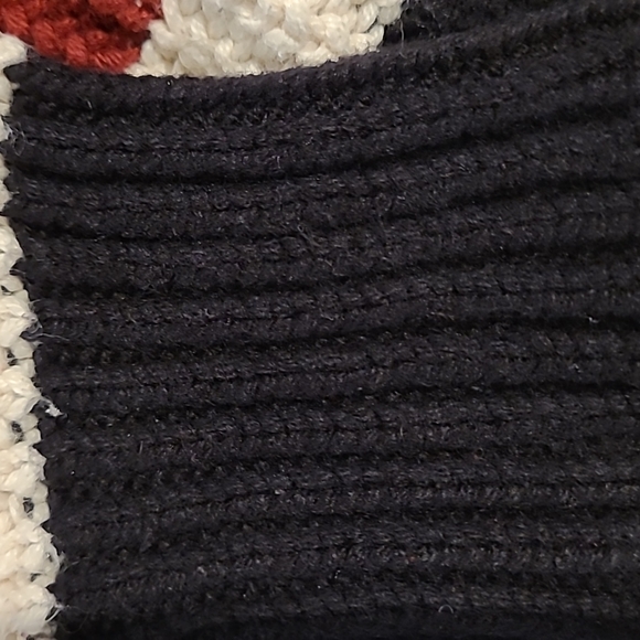 Forever 21 Cropped Turtleneck Sweater. Size S - Picture 4 of 5